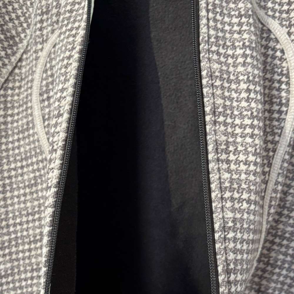 Lululemon Scuba Full Zip Hoodie – Brown Patterned - Picture 5 of 7